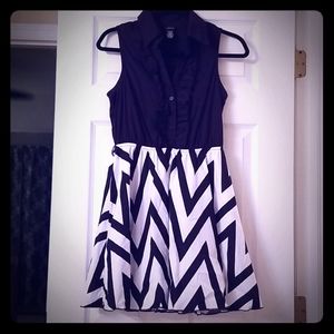 🌻🌻Rue 21 black and white dress size Medium 🌻🌻